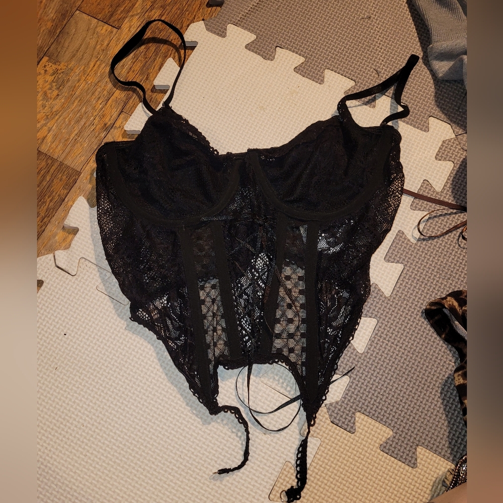 Sexy black bustier